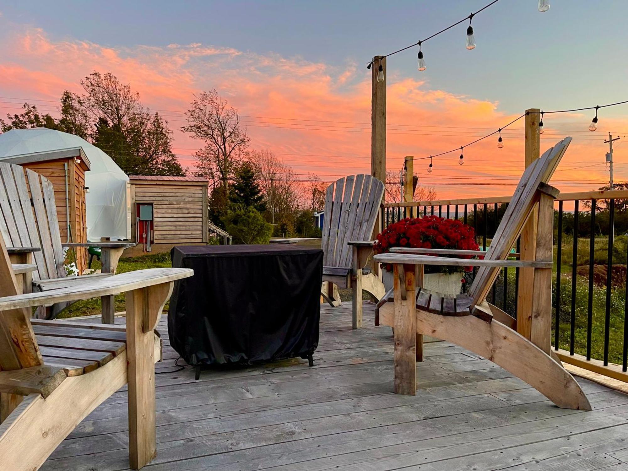Port Wade Glamping Domes Villa Victoria Beach Exterior photo